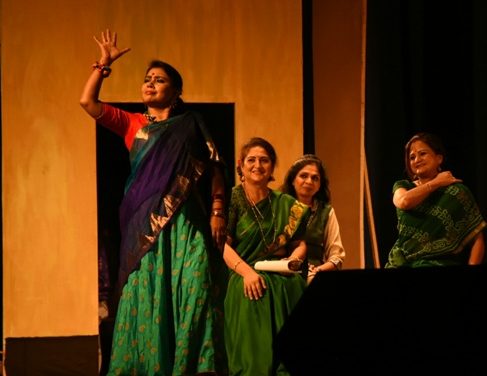 Wonder Women presents play ‘Na Mu Kariparibi’