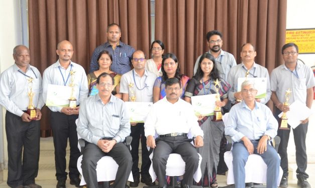 7 Rourkela Steel Plant executuves bag Star Performer Award