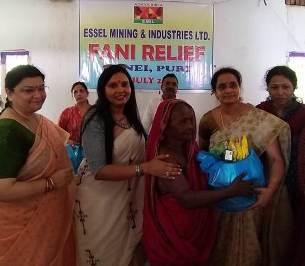 Essel Ladies Club stands by Fani affected villagers in Junei of Konark