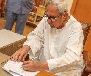 Odisha announces Rs 17,000 crore Covid-19 relief package