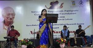 Singers pay rich tribute to legendary singer Raghunath Panigrahi