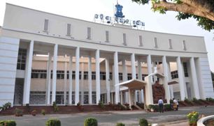 Odisha MLAs buy laptops as State Assembly goes paperless