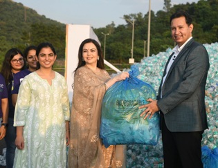 Reliance collect record 78 tons of waste plastic bottles for recycling