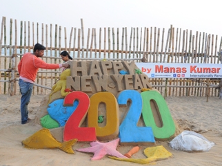 Manas’ sand art ushers     New Year 2020