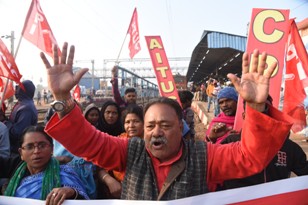 Odisha: Bharat Bandh effects normal life