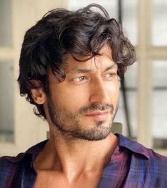 Vidyut extends support to encourage movement for tiger conservation