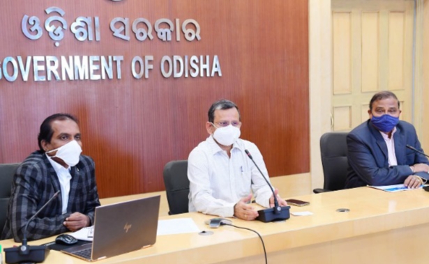 Odisha chief secretary gives tips to collectors on cleanliness