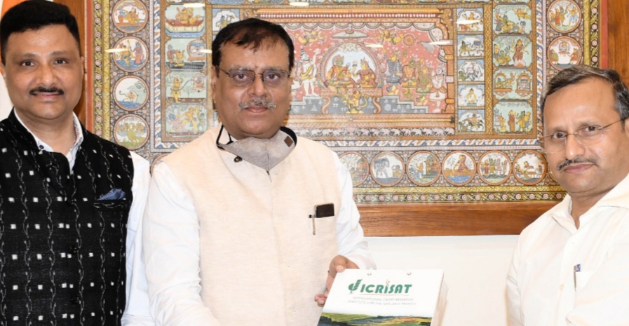 ICRISAT DD General Aravinda Kumar & Director Arbinda Padhi met Odisha CS