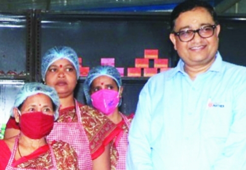 JSP’s MD Bimlendra Jha visits company’s CSR facilities at Angul