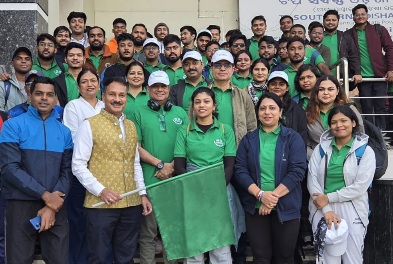 Odisha Tata Power Discoms on Trekking Expedition at Mahendragiri