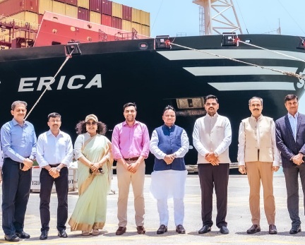 Odisha CM Visits Mundra Port, Calls for two-coast stratergy